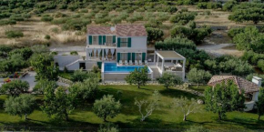 Villa Iva Kaštel Lukšic